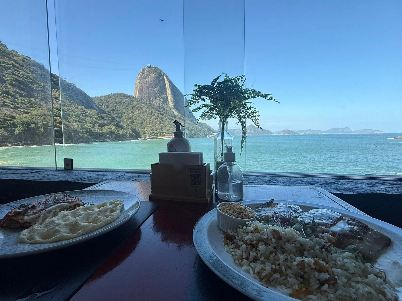 MPB in Urca - Pão de Açúcar View - Image